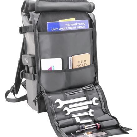 Chrome - Moto Barrage Backpack - 1342-2074cu in