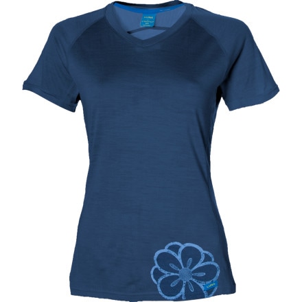 Luna Sports Clothing - Baseline V-Neck T-Shirt - Short-Sleeve - Women's