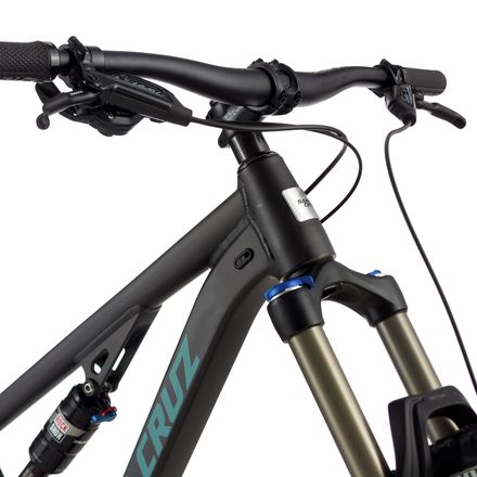 Santa Cruz Bicycles - Bronson 2.0 R1 Complete Mountain Bike - 2017