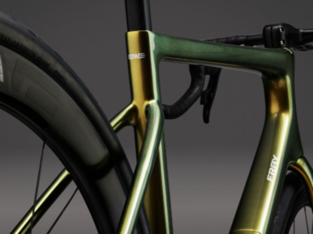 Seat-stay junction of the ENVE Fray shows massive clearance and aero tube shapes. 