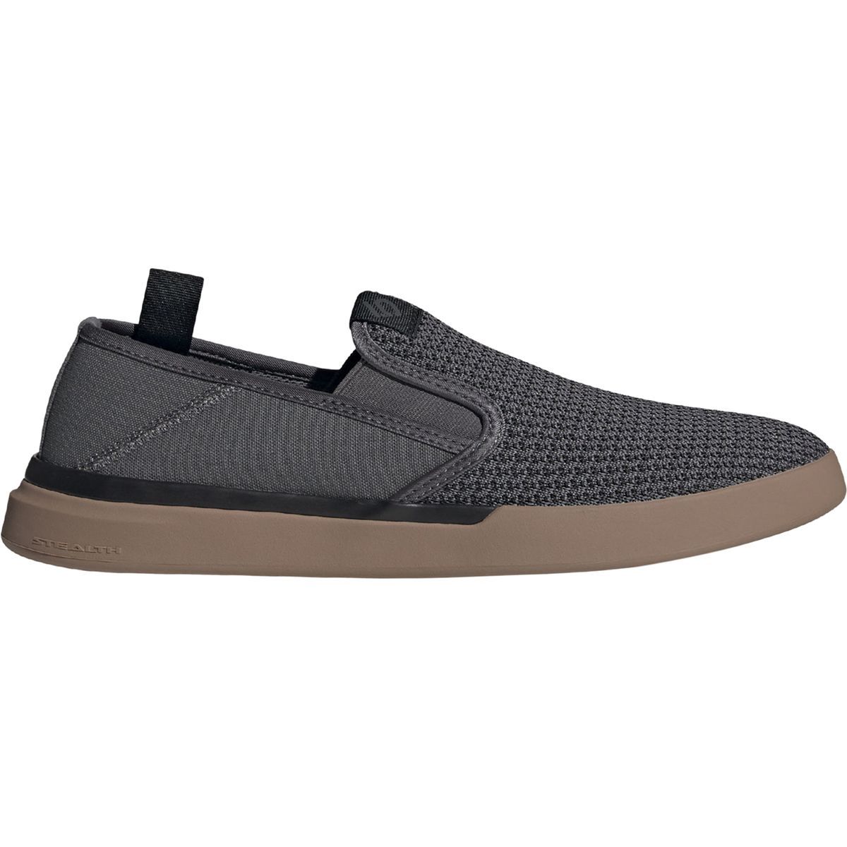 sleuth slip on