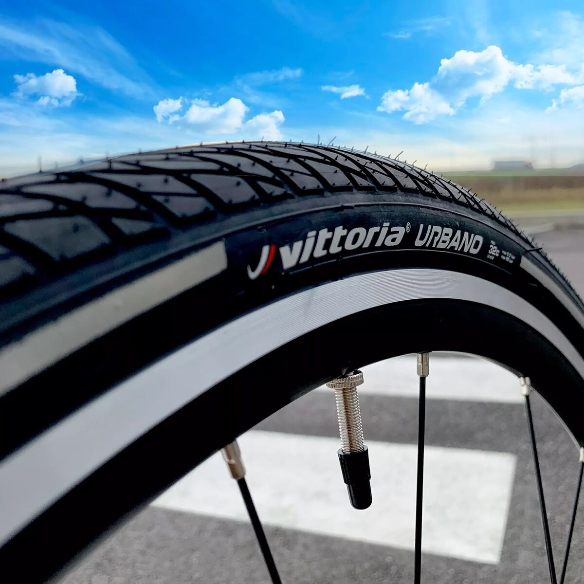 Copertone Vittoria Urbano 700x32c - Clincher, Filo, Nero/riflettente - 11A00272