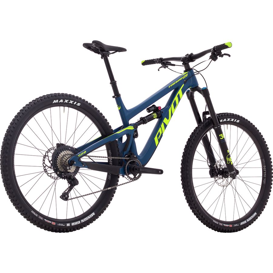 Pivot Carbon 29 Race XT Mountain Bike 2019 Competitive