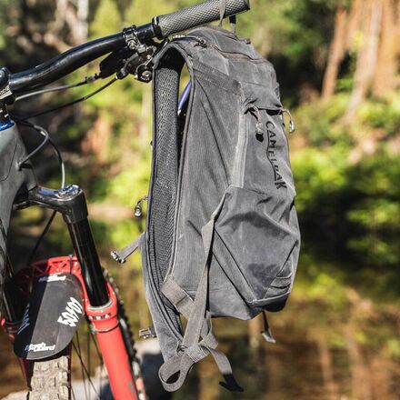 CamelBak - Chase 8 Vest