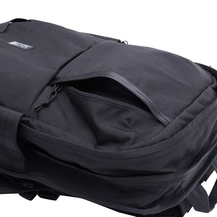 Chrome - Hawes 26L Backpack
