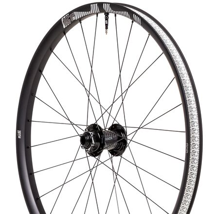 e*thirteen components - LG1 EN Race Carbon Boost Wheel - 27.5in - Black