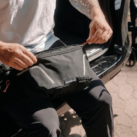 FIDLOCK - Hip Belt + HERMETIC Hydration Reservoir