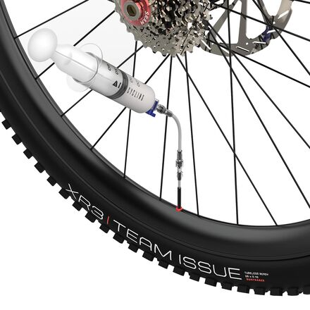 KOM Cycling - Sealant Injector with Valve Core Tool