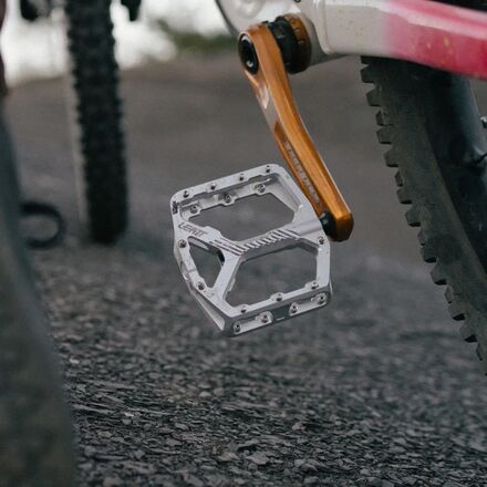 Leatt - All Mountain 6.0 Flat Pedal