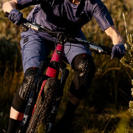 Leatt - Knee Guard FlexMesh