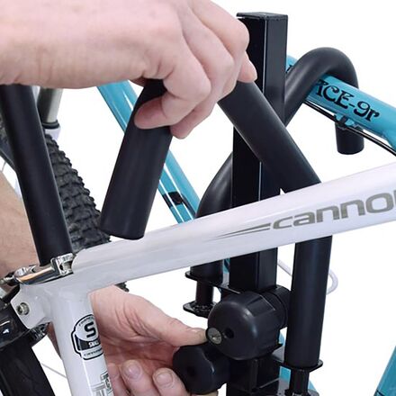 Malone Auto Racks - Runway HM4 - Hitch Mount Platform 4 Bike Carrier