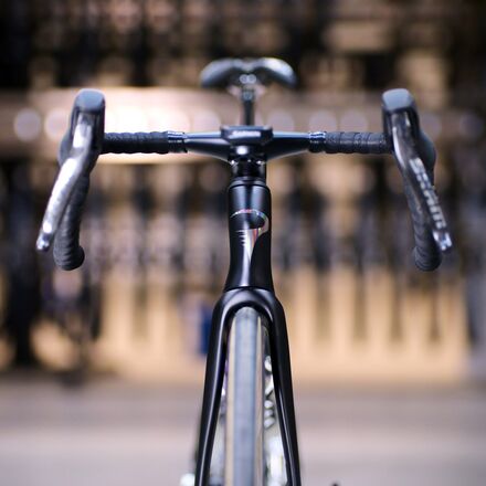 Pinarello - Dogma F Red AXS ES Tissot LTD Carbon Wheel Road Bike