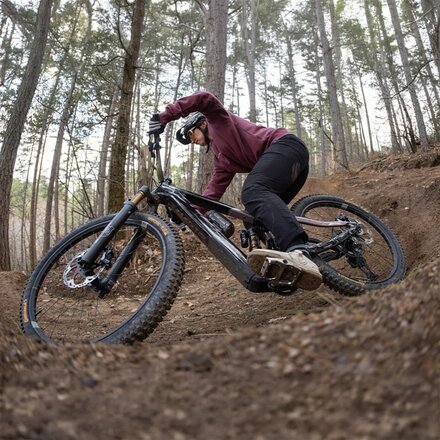 Pivot - Shuttle AMP'd Pro X0 Transmission E-Bike