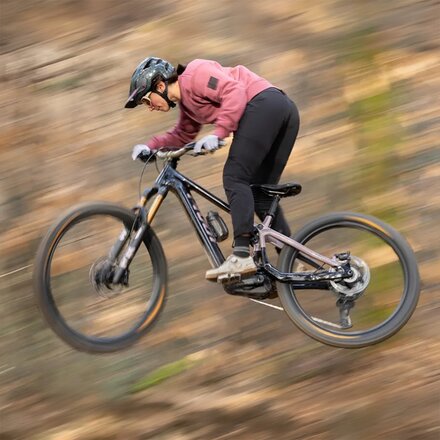 Pivot - Shuttle AMP'd Ride GX Transmission E-Bike
