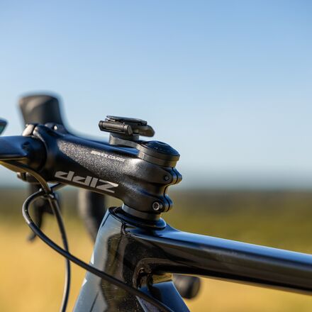 Stem Cap Mount