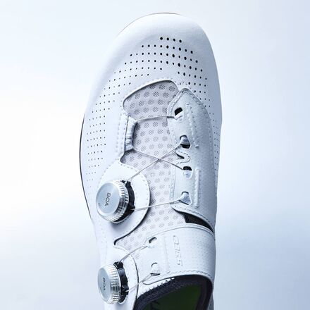 Q36.5 - Unique Pro Road Shoe