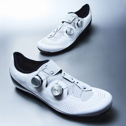 Q36.5 - Unique Pro Road Shoe