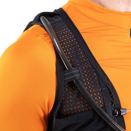 Restrap - Lightweight Race Hydration Vest