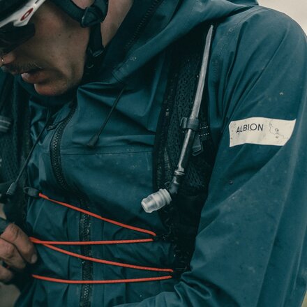 Restrap - Lightweight Race Hydration Vest