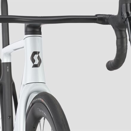Scott - Addict RC Pro Road Bike