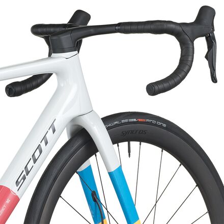 Scott - Addict RC Pro Dura-Ace Di2 Road Bike