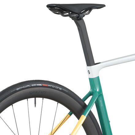 Scott - Addict RC Pro Dura-Ace Di2 Road Bike