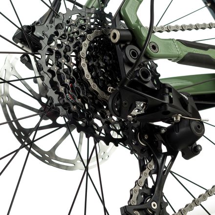 Santa Cruz Bicycles - Chameleon 27.5+ R1 Complete Mountain Bike - 2017