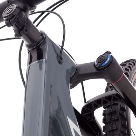 Santa Cruz Bicycles - Hightower LT Carbon 29 R Complete Mountain Bike - 2018