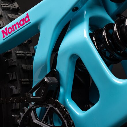 Santa Cruz Bicycles - Nomad CC Eagle 90 Mountain Bike