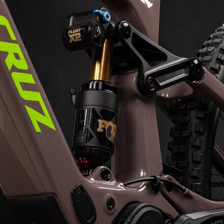 Santa Cruz Bicycles - Bullit CC X0 Transmission Reserve E-Bike