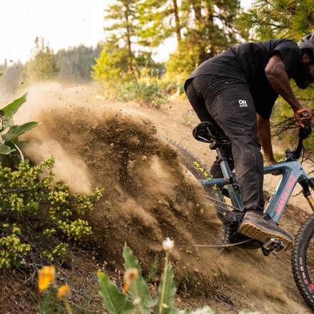 Santa Cruz Bicycles - Vala Lite CC XT Di2 Reserve E-Bike