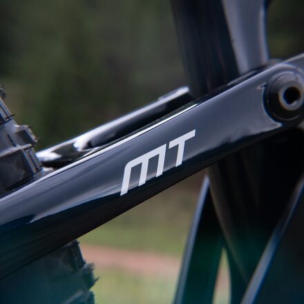 Yeti Cycles - MT XT Di2 Carbon Wheel Mountain Bike