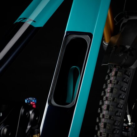 Yeti Cycles - MT XX Transmission Carbon Wheel Mountain Bike