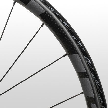 Zipp - 202 Firecrest Carbon Disc Brake Wheel -Tubeless