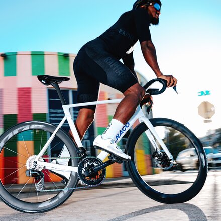 Zipp - 404 S Carbon Disc Brake Wheel - Tubeless