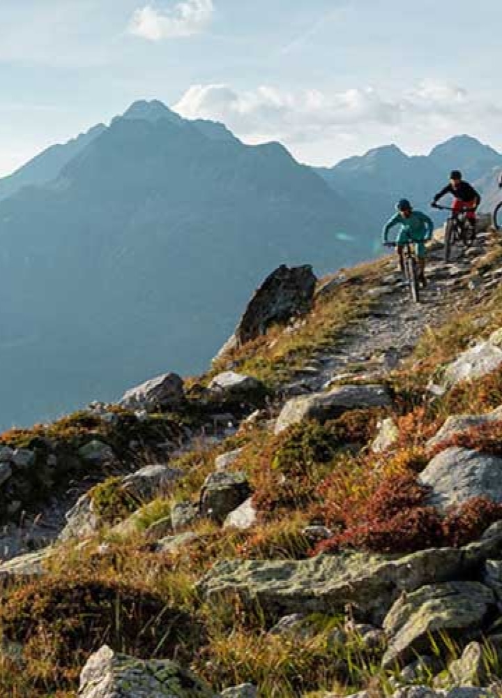 PEARL iZUMi | Competitive Cyclist