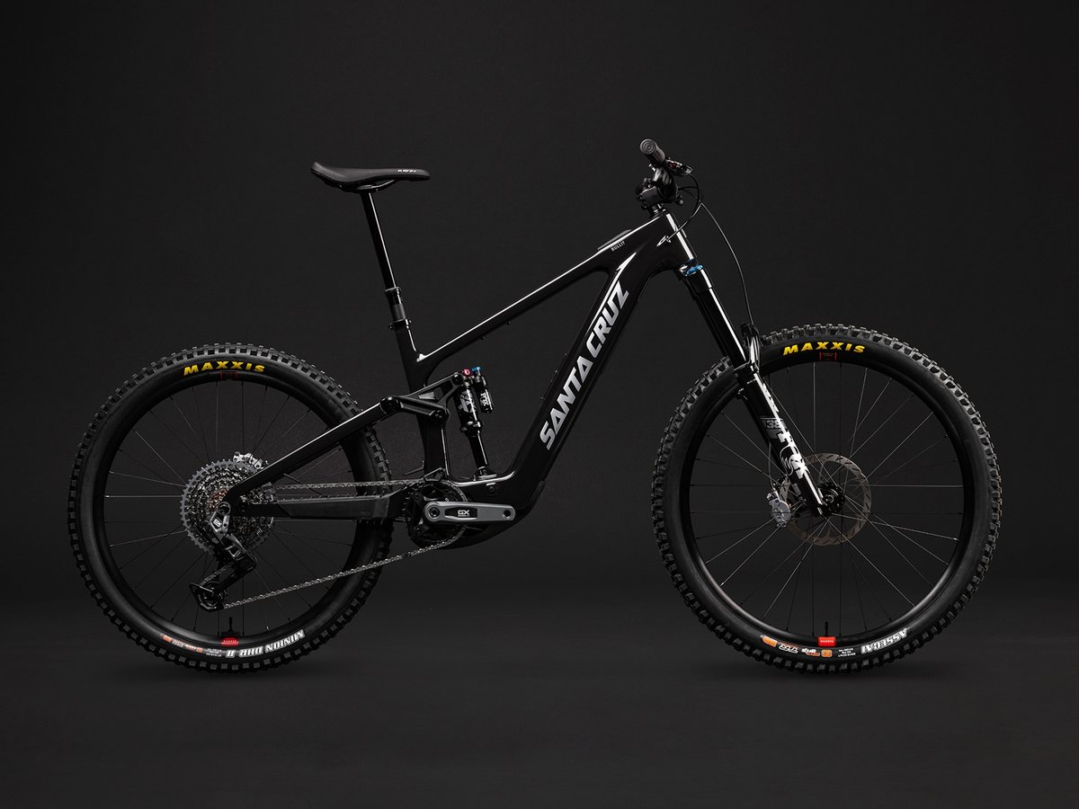 Photo of black colored Santa Cruz Bullit