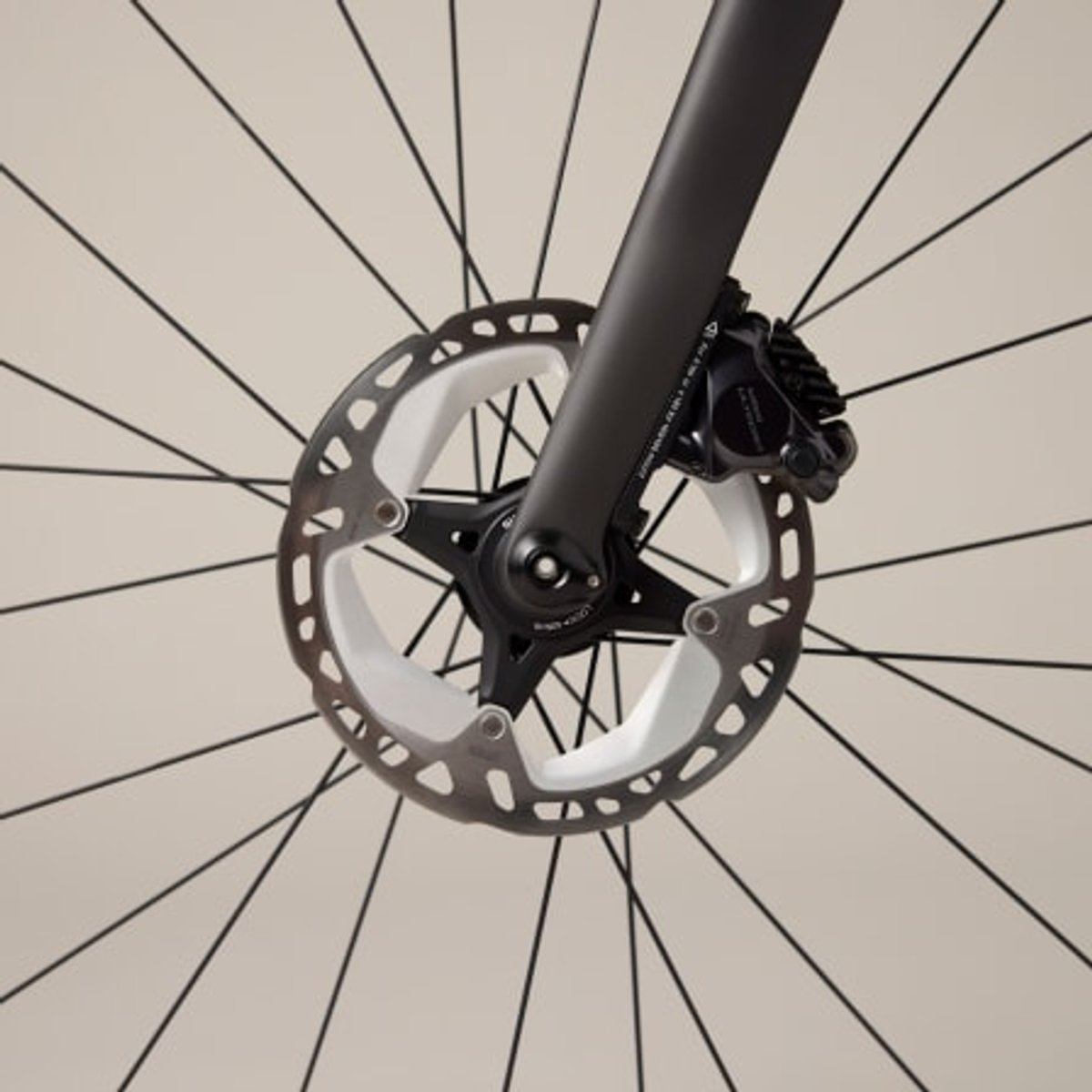 Super thin fork profile saves weight.