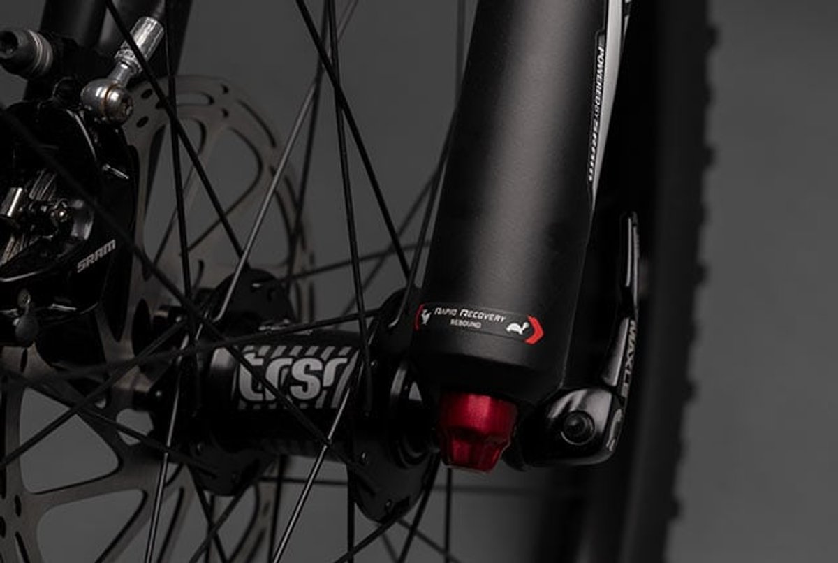 CC18_0392_Suspension13