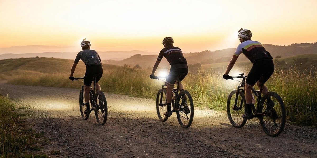 Bar light vs Helmet light vs Both: Best Setup for Road and Trail